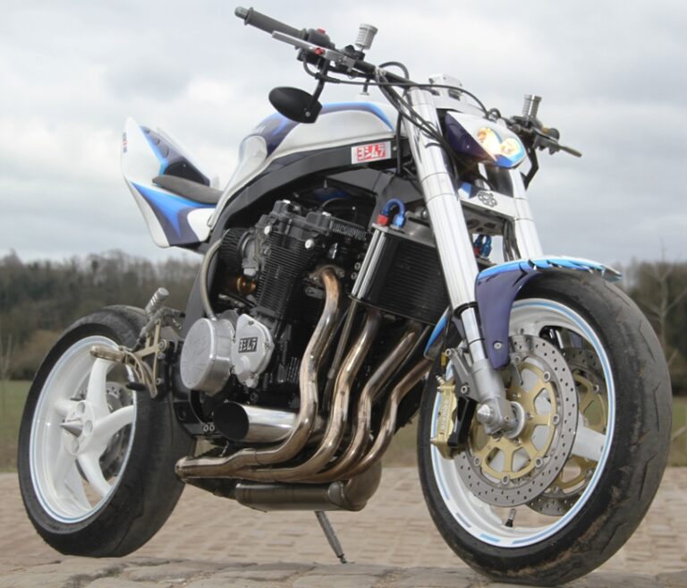 Suzuki GSXR 1000 стритфайтер