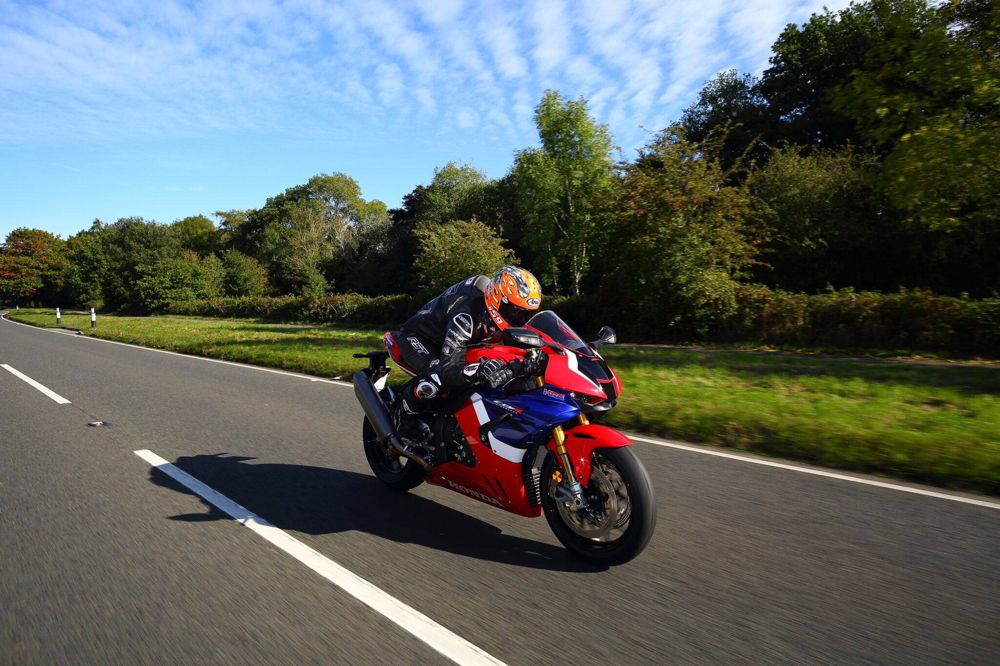 Ride Review Honda Cbr1000rr R Sp Fireblade Devitt 3912