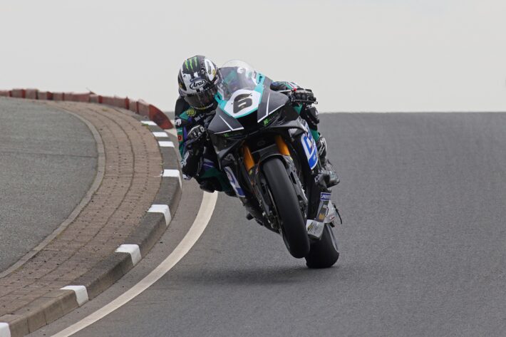 Michael Dunlop Isle of Man TT