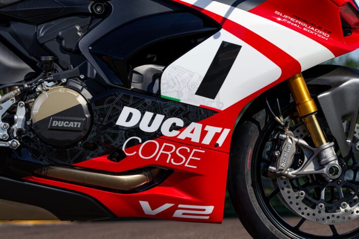 2024 Ducati Panigale V2 Superquadro Final Edition