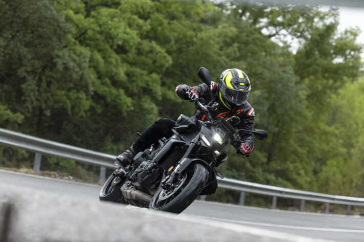 2025 Yamaha MT-09 Y-AMT