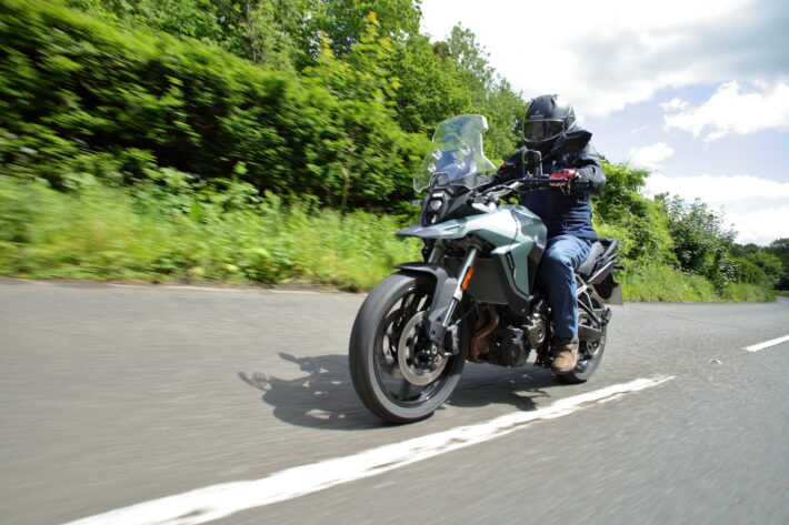 Suzuki V-Strom 800 RE