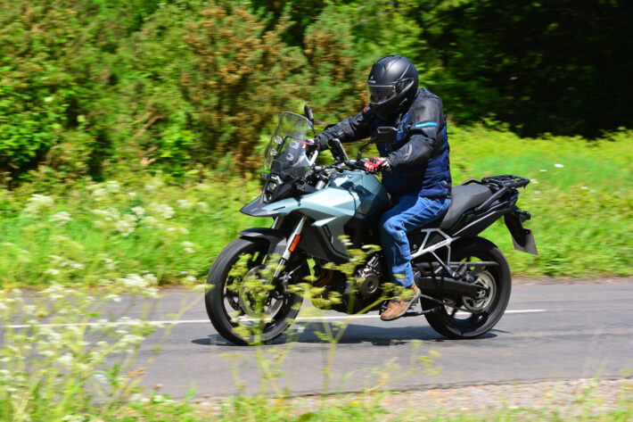 Suzuki V-Strom 800 RE