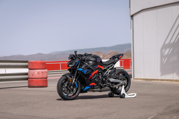 2025 BMW M 1000 R