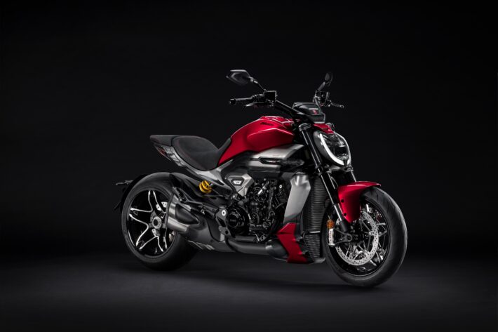 2025 Ducati XDiavel V4