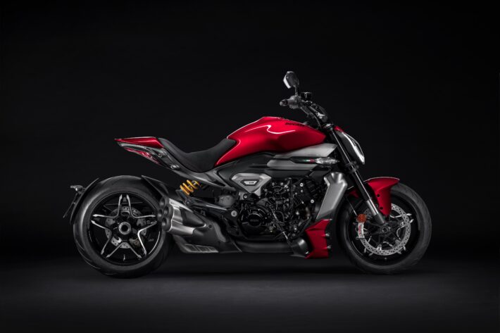 2025 Ducati XDiavel V4